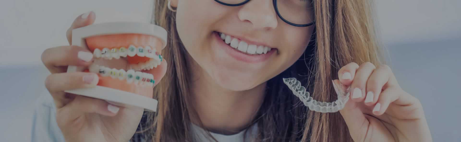 Ortodonti tedavisi; çocuk ve yetişkinlerde çene anomalileri ile diş çapraşıklıklarının düzeltilmesini kapsar